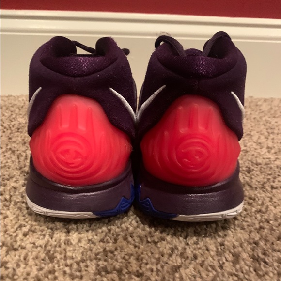 New! Kyrie 6 - Picture 4 of 5